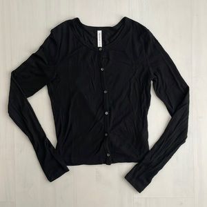 Aritzia Button Up Longsleeve